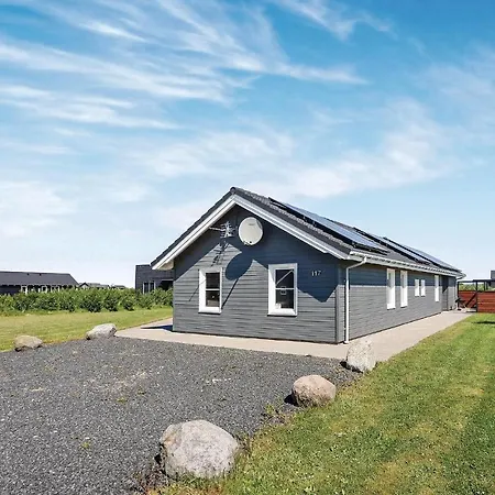 Four Bedroom Holiday In *